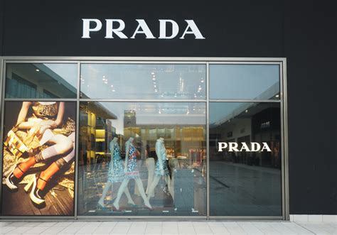 outlet il castagno prada|Prada .